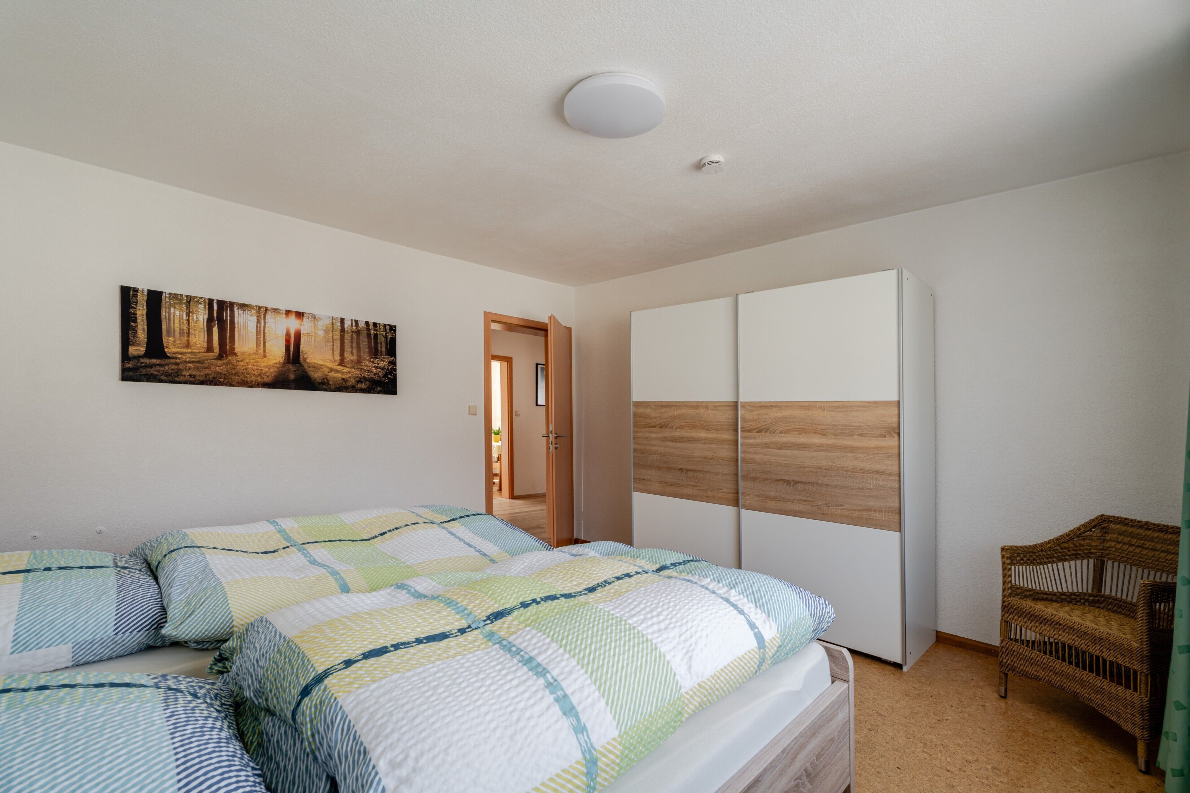 2 slaapkamers, een strijkplank/strijkijzer, gratis wifi, beddengoed