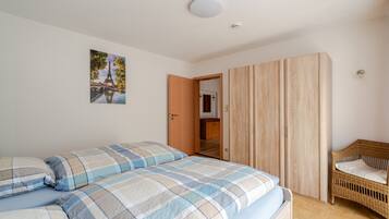 2 Schlafzimmer, Bügeleisen/Bügelbrett, kostenloses WLAN, Bettwäsche