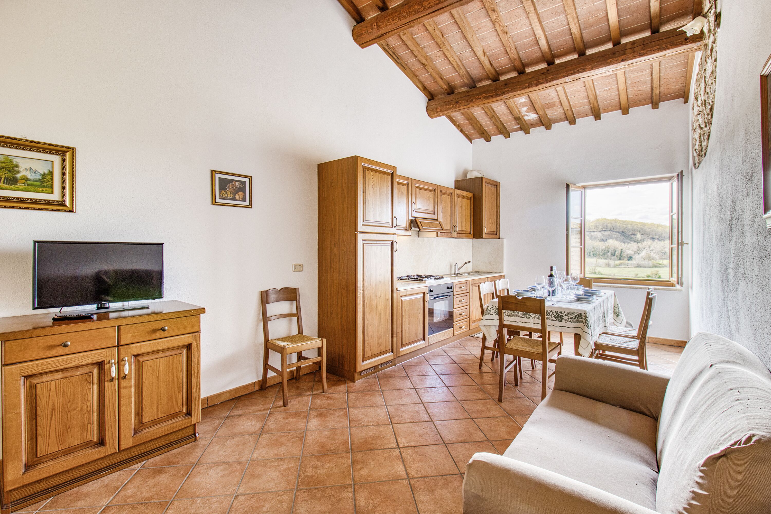 Villa Santarcangelo With Pool, Asciano, Italy