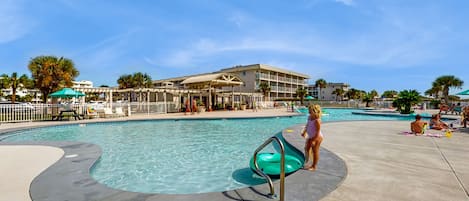 Piscina coperta, una piscina riscaldata