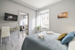 1 chambre, coffres-forts dans les chambres, fer et planche à repasser