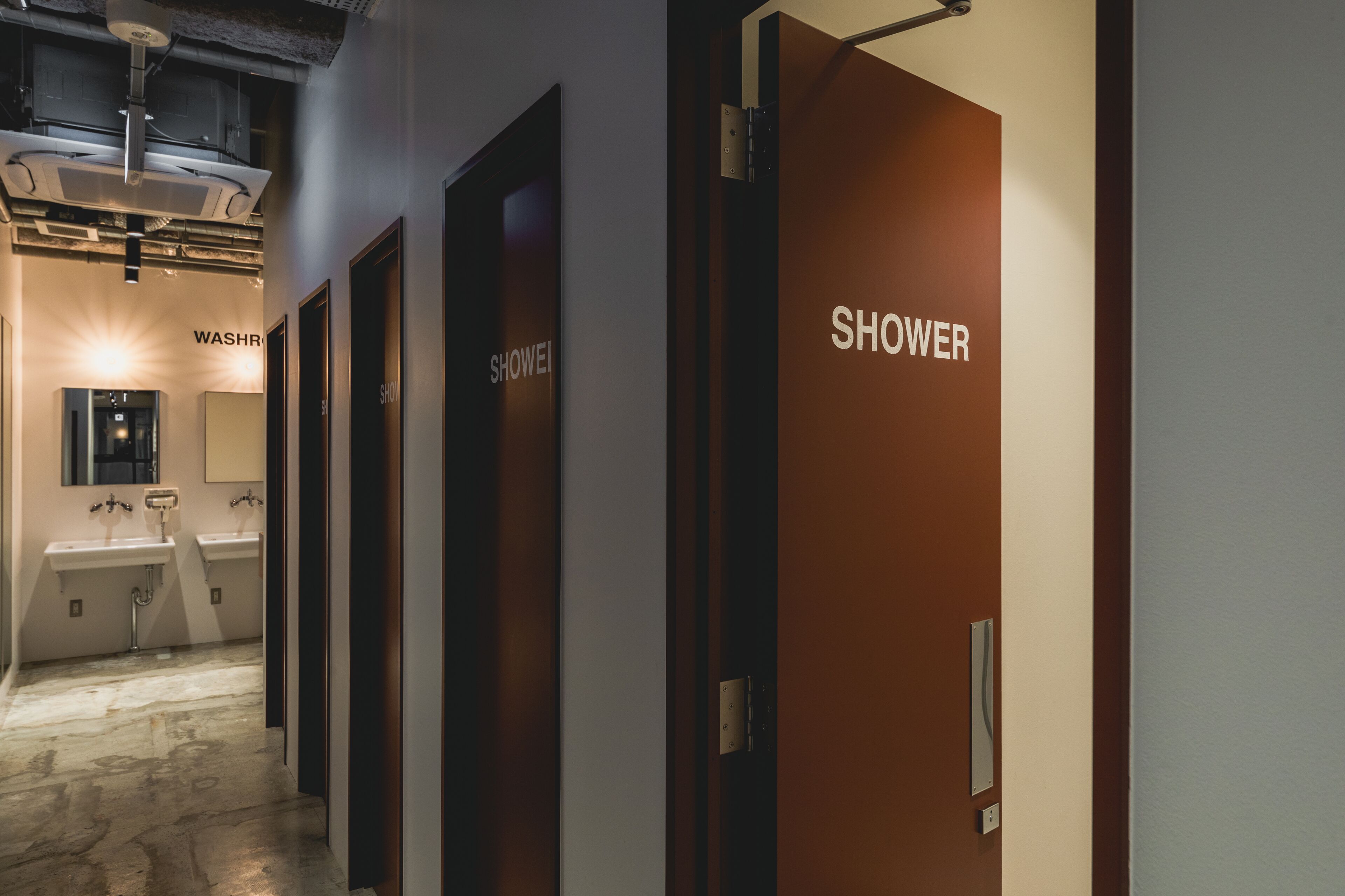 Κοινόχρηστο μπάνιο