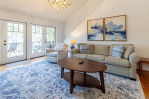 スマートテレビ、暖炉