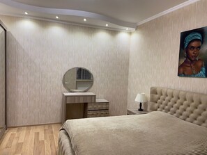 1 bedroom, iron/ironing board, free WiFi
