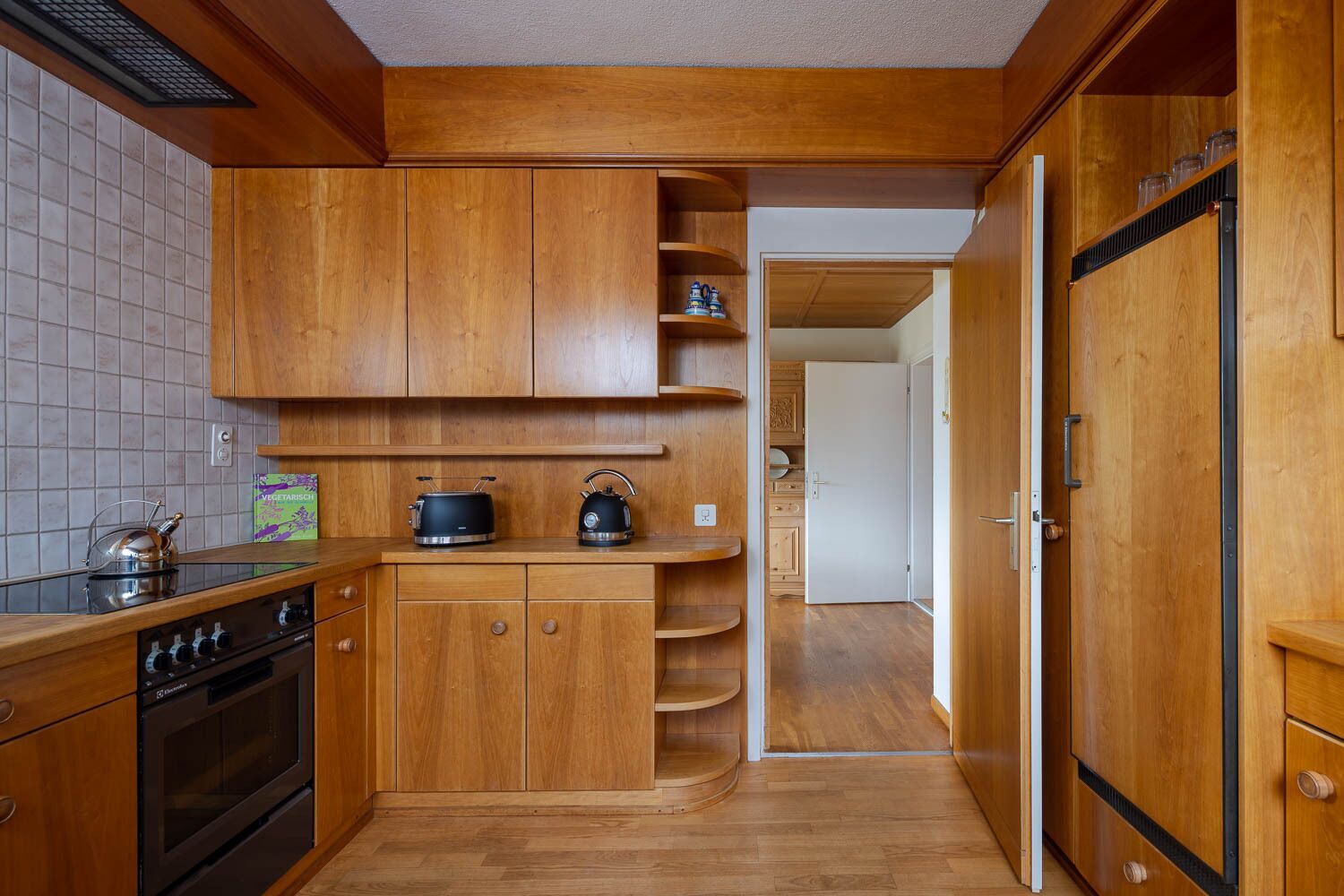 Kühlschrank, Ofen, Herdplatte, Geschirrspüler