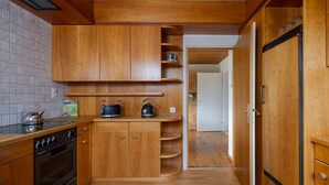 Unclassified image, 4 of 45, button - Luxury apartment with terrace and garden free parking smart TV etc (St. Gallen)