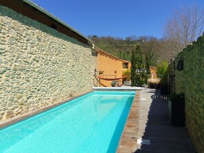 Outdoor pool, a heated pool - Idyllic water-by well equipped studio in Cathar area, private long natural pool (Sainte Colombe sur l'hers)