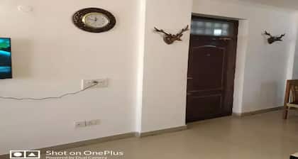 Spacious apartment with all basic amenities with extravagnant