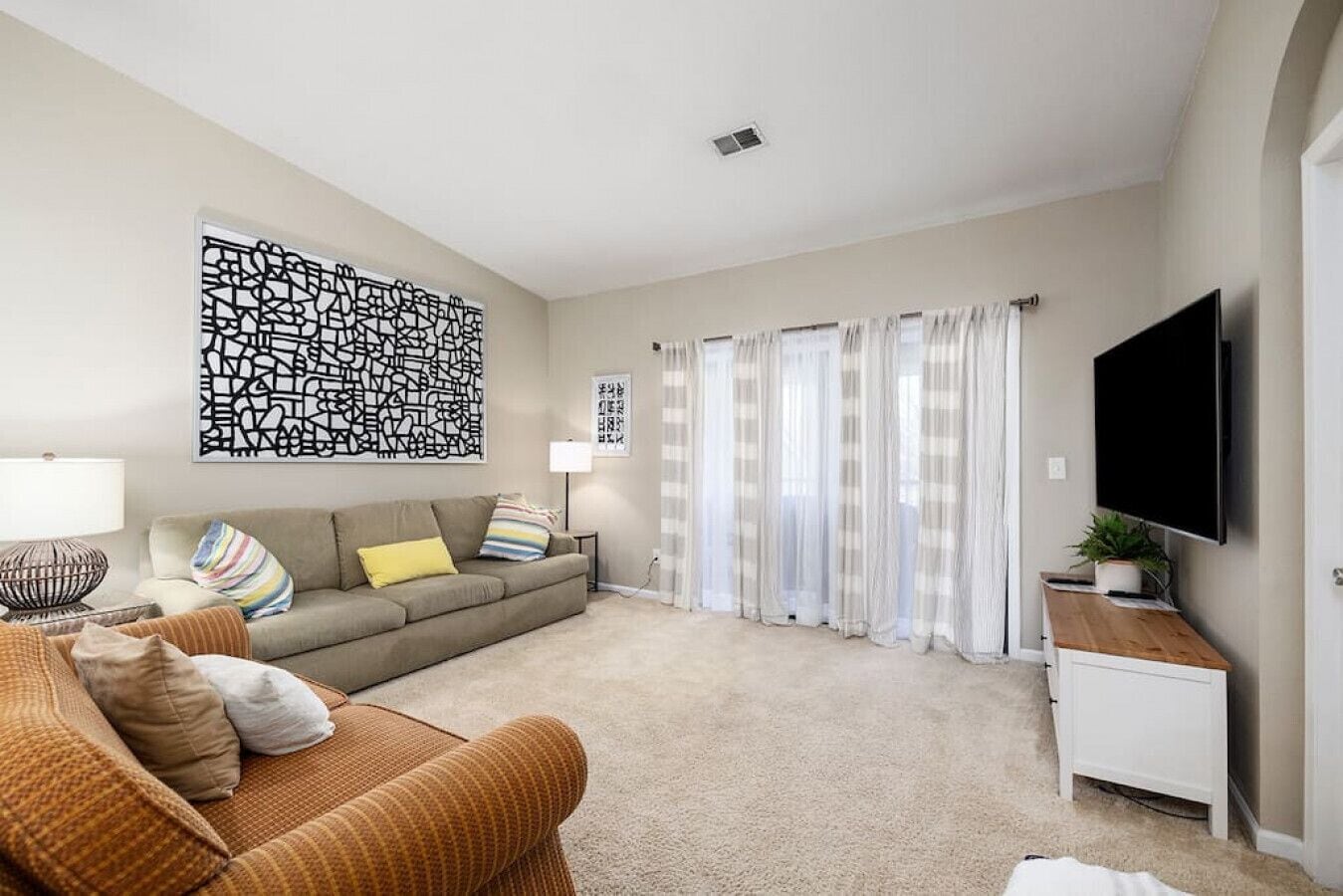 Cozy Retreat-Sleeps 6!