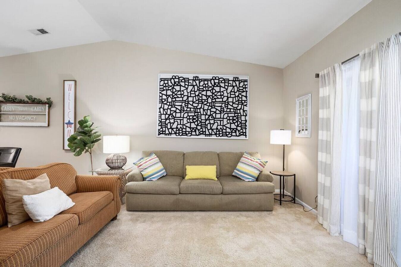 Cozy Retreat-Sleeps 6!