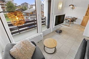 TV connectée, cheminée