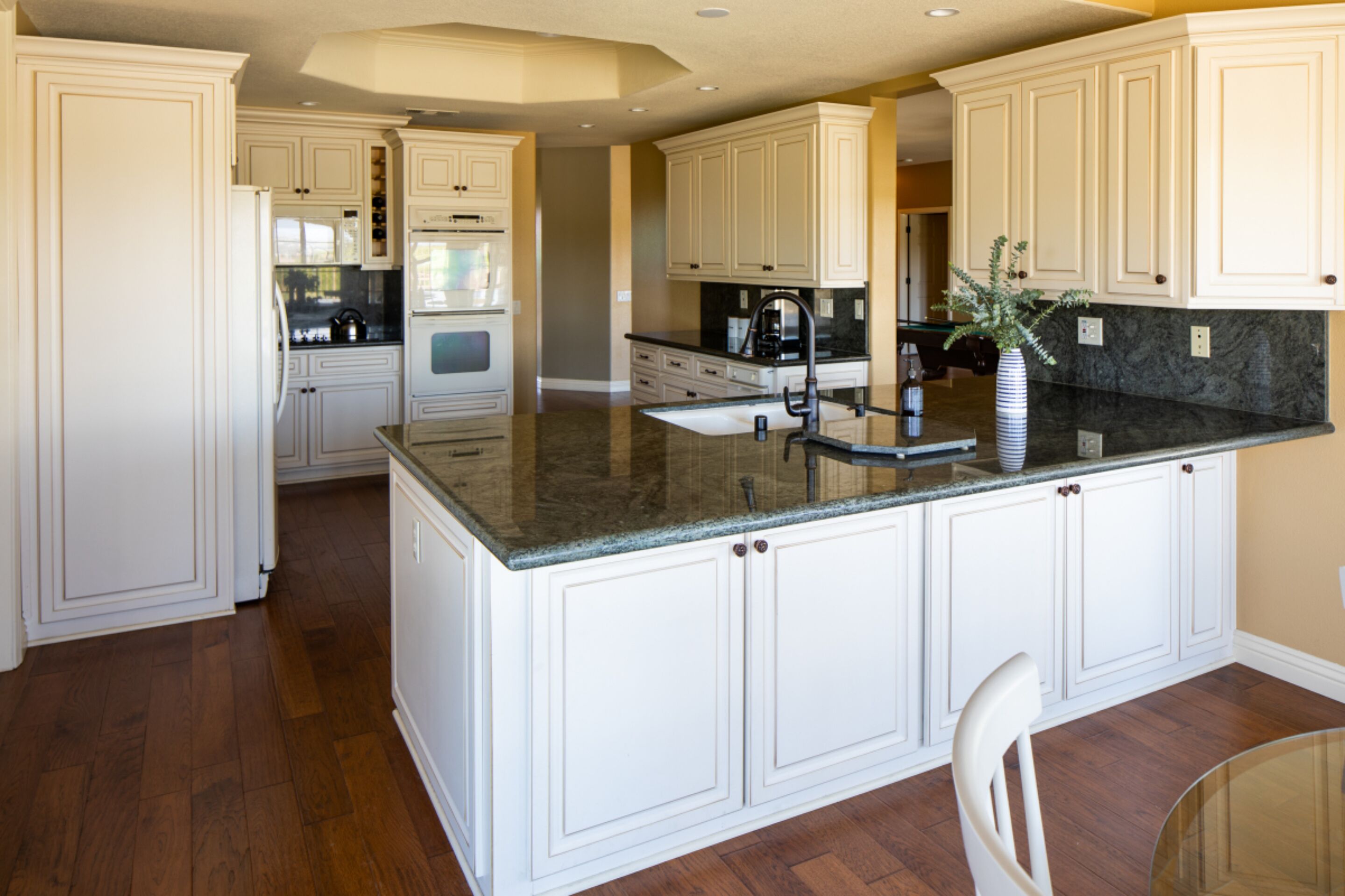 Willow by AvantStay | Mountain Views - See Hot Air Balloons from Pool