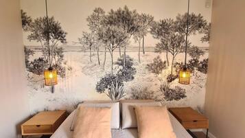 4 slaapkamers, een strijkplank/strijkijzer, gratis wifi, beddengoed