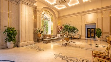 Sala de estar en el lobby