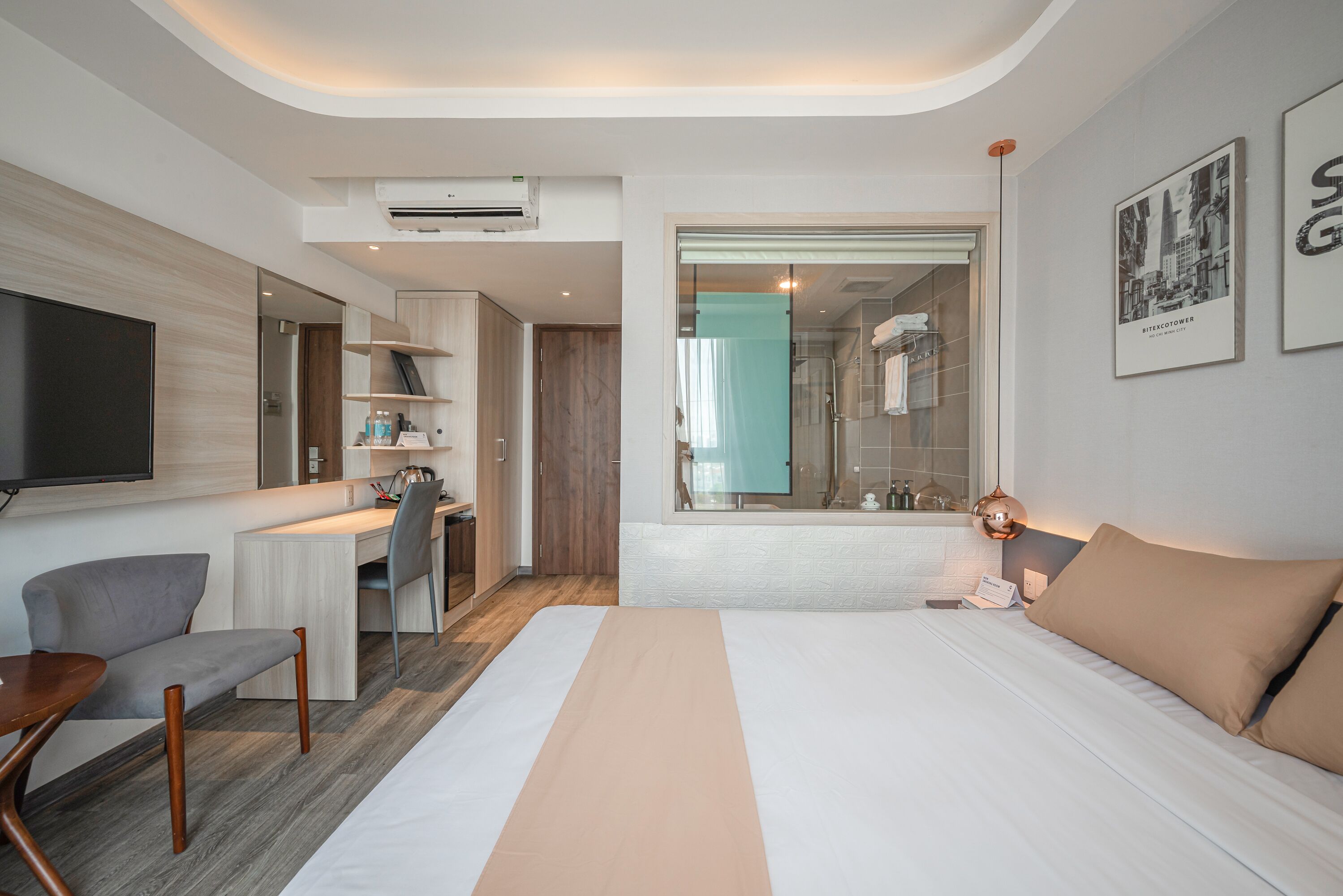 Deluxe Room | Minibar, desk, free WiFi, bed sheets