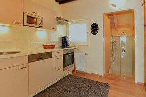 Fridge, microwave, oven, dishwasher