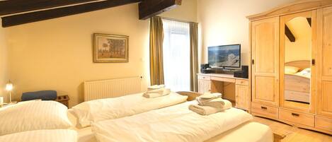 2 bedrooms, free WiFi