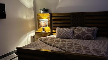 Deluxe-Doppelzimmer | Bügeleisen/Bügelbrett, kostenloses WLAN