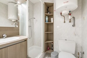 Douche, séchoir à cheveux