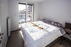4 Schlafzimmer, Bügeleisen/Bügelbrett, kostenloses WLAN