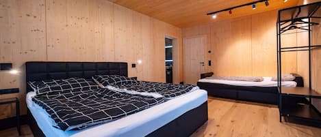 3 chambres, accĂšs Internet