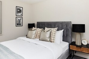 House (2 Bedrooms) | Exterior