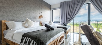 5P Luxury Studio 3min To Setia City Mall