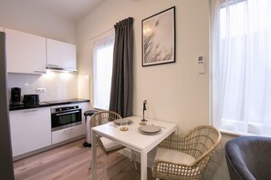 Private kitchen - Bright studio near the sea (Den Haag)