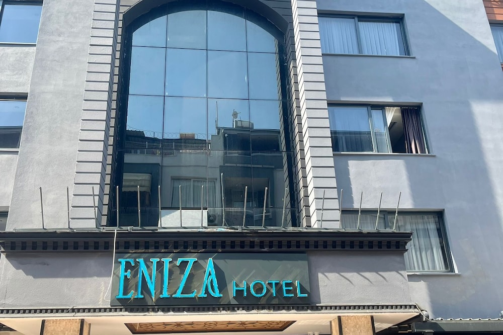 Eniza Hotel
