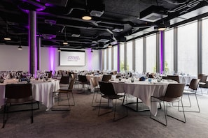 Meeting facility - YOTEL Geneva Lake, Select by Hilton (Founex)