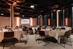 Meeting facility - YOTEL Geneva Lake, Select by Hilton (Founex)
