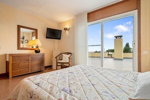 4 habitaciones, tabla de planchar con plancha y wifi gratis 