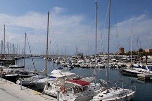 Marina/club náutico