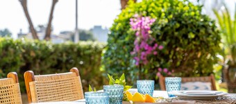 Holiday Home 'Apt Con Piscina Y Jardín' with Shared Pool, Wi-Fi and Air Conditioning