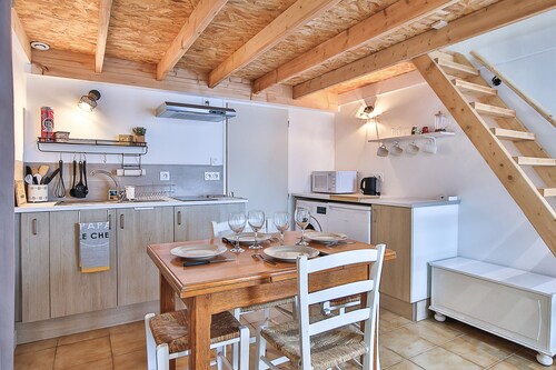 Holiday Apartment "Studio Le Petit Julien" with Shared Garden & Wi-Fi