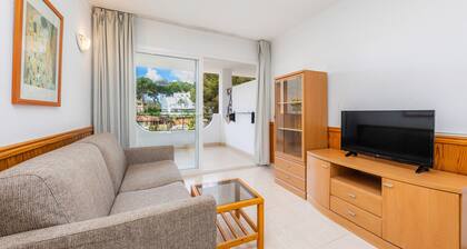 Apartment 'Con Terraza 3' with Private Terrace, Wi-Fi and Air Conditioning