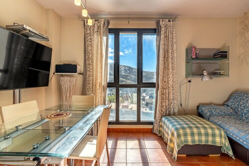 Apartment 'Diseño A Pie De Pista' with Mountain View and Wi-Fi