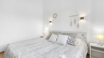 2 soveværelser, strygejern/strygebræt, sengetøj