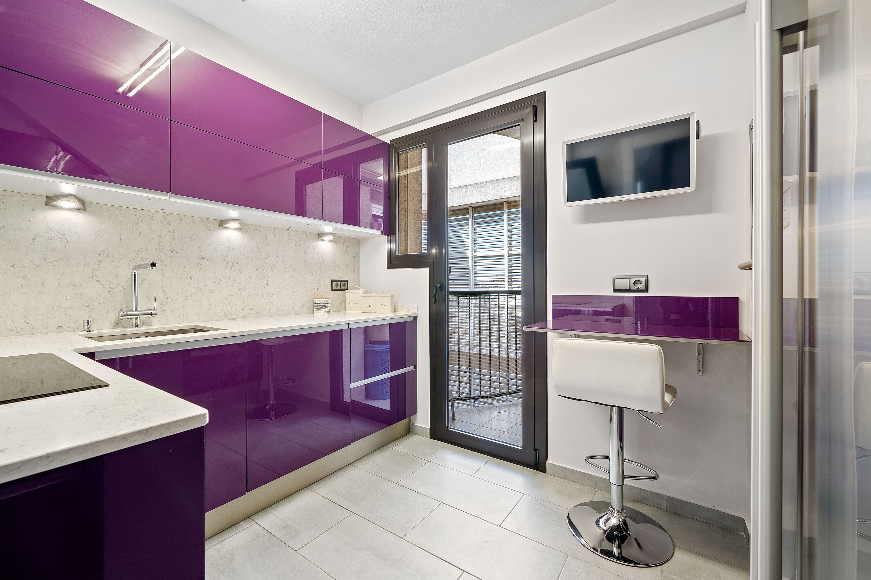 Apartamento "Mc Atico Vila" con vistas al mar, terraza y Wi-Fi