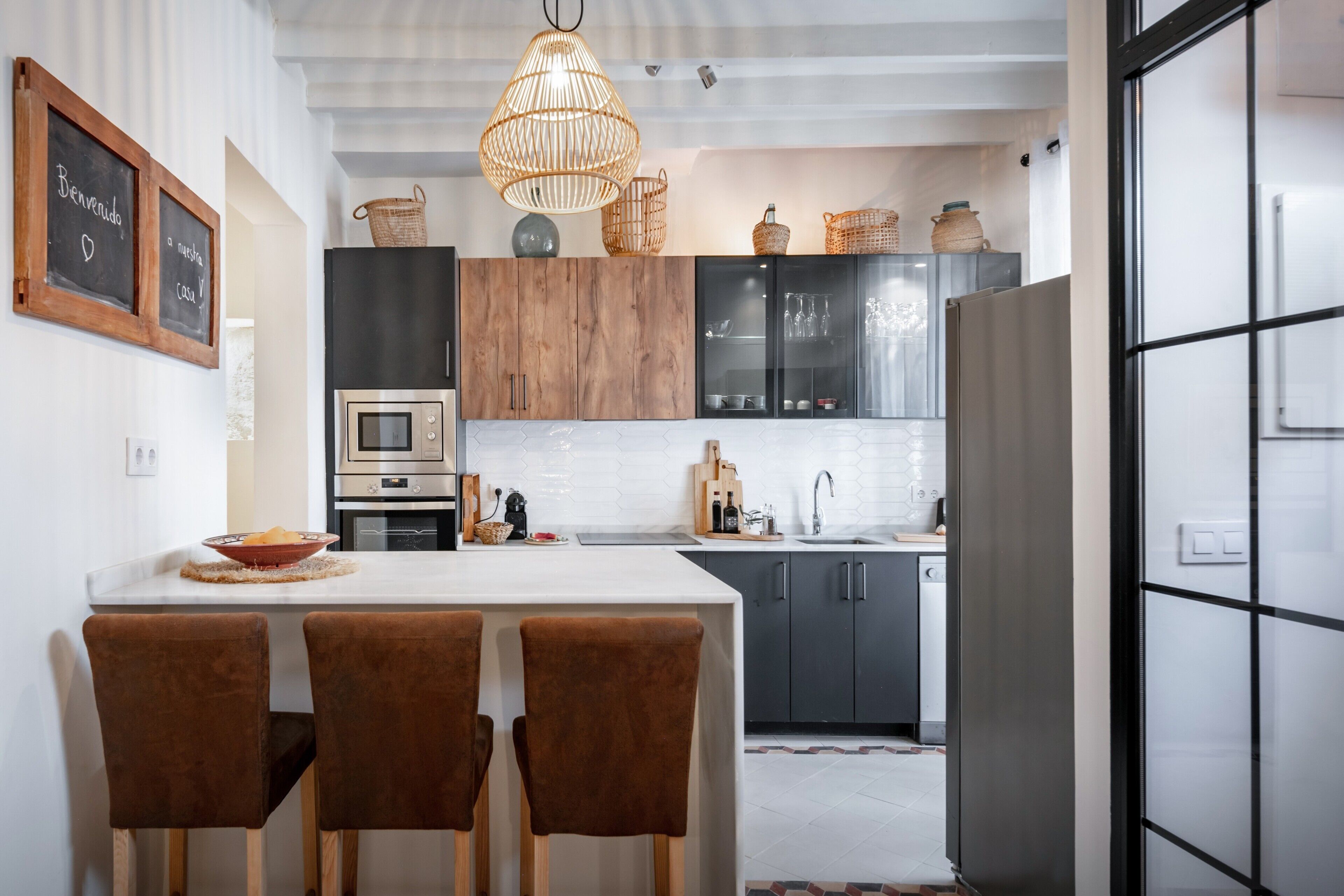 Refrigerador, microondas, horno, placa de cocina