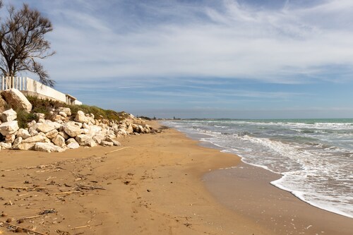Apartment 'Brezza Marina In Oasi Del Mare' with Sea View and Wi-Fi