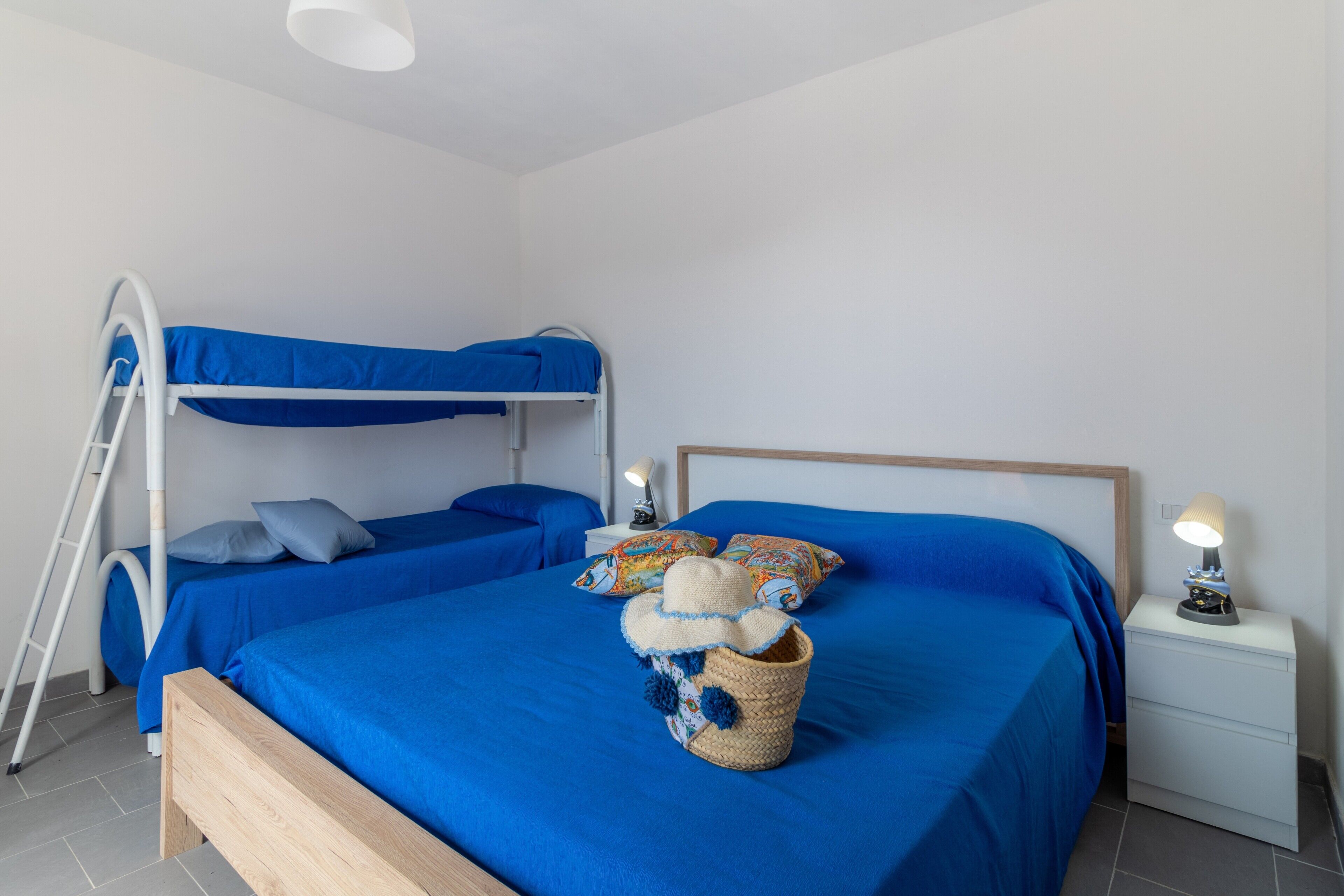 2 camere, ferro/asse da stiro, Wi-Fi gratuito, lenzuola