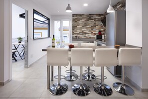 Dining - Apartment "El Monte" with Private Terrace & Wi-Fi (Cómpeta)