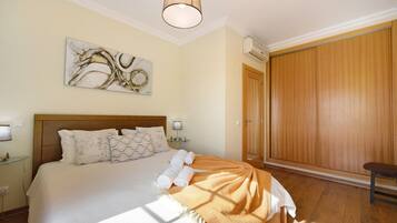 4 sovrum, strykjärn/strykbräda, gratis wi-fi och sängkläder