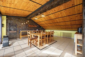 Dining - Holiday Home 'My Friendly House ' with Sea View, Wi-Fi and Air Conditioning (Lagos)