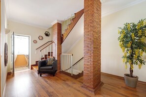 Interior - Holiday Home 'My Friendly House ' with Sea View, Wi-Fi and Air Conditioning (Lagos)