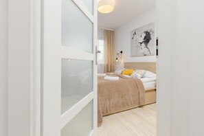 1 bedroom, iron/ironing board, travel crib, WiFi