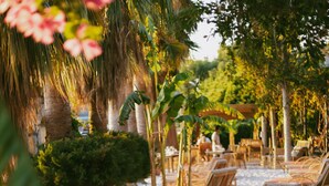 Private beach nearby, sun-loungers, beach umbrellas, beach towels - Panjur Hotel Söğüt Village (+16 Adult only) (Marmaris)
