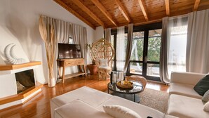 Exclusive Duplex | Living area | LED TV - Panjur Hotel Söğüt Village (+16 Adult only) (Marmaris)
