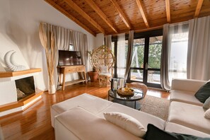 Exclusive Duplex | Living area | LED TV - Panjur Hotel Söğüt Village (+16 Adult only) (Marmaris)